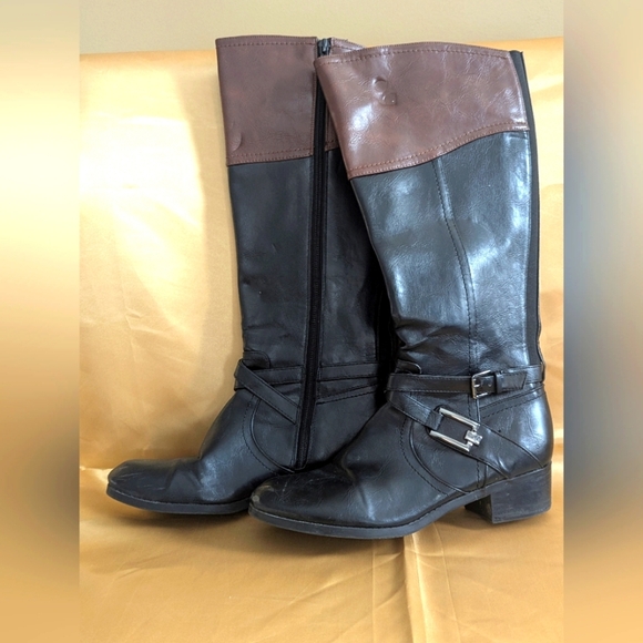 Unisa Shoes - Unisa Women's boots|Size 9